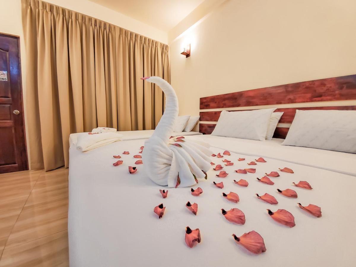 Shoreline Grand Guest house